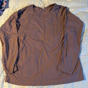 Athleta Women’s L long sleeved active shirt